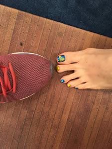 Gasia Mikaelian's feet
