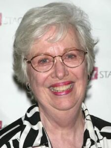 Polly Holliday Actress, Bio, Wiki, Age, Height, Family, Married, and Net Worth