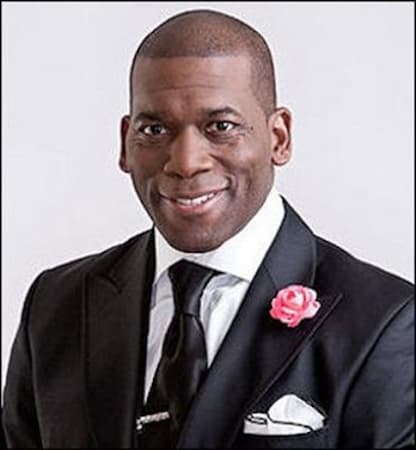 Jamal Harrison Bryant Pastor, Bio, Age, Wife, Children, Salary, Net Worth