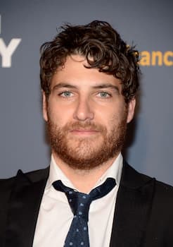 Adam Pally's photo