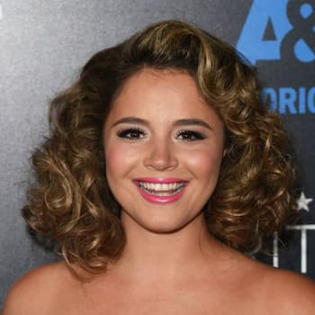 Kether Donohue's photo