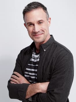 Freddie Prinze Jr Photo