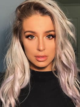 Tana Mongeau's photo