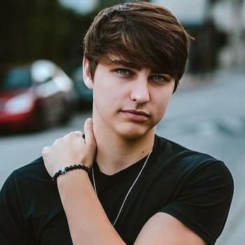 Colby Brock's photo