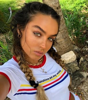 Sommer Ray Photo