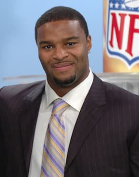 Osi Umenyiora Photo