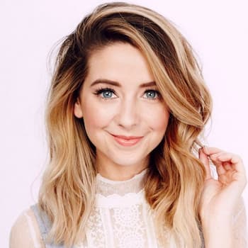 Zoe Sugg Photo