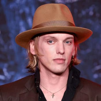 Jamie Campbell Bower's photo