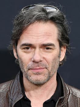 Billy Burke's photo