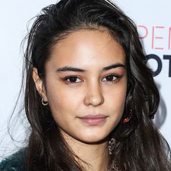 Courtney Eaton's photo