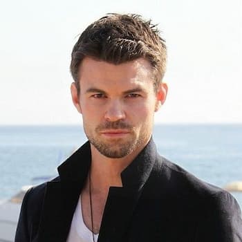 Daniel Gillies Photo