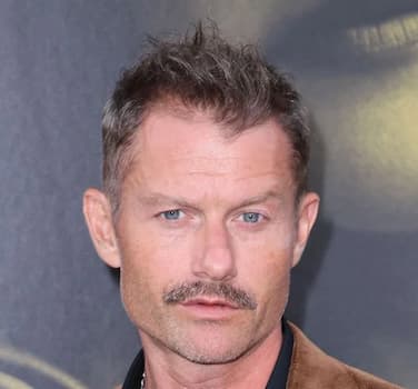 James Badge Dale's photo