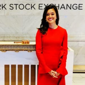 Betty Liu NYSE, Age, Husband, Bloomberg, Book, and Net Worth