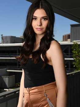 Nicole Maines' photo