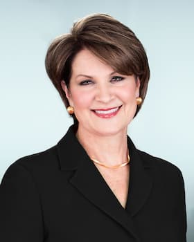 Marillyn Hewson Photo