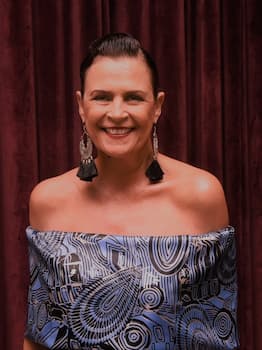 Cindy Breakspeare Photo