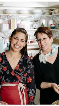 A Photo Of Jody Yeh And Molly Yeh